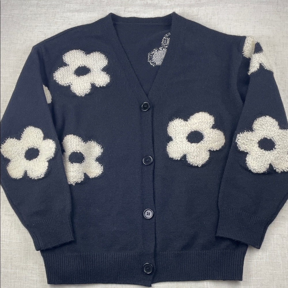 Commense Black Knit Flower Cardigan Sweater